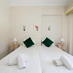 Apartament Holidays *