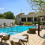 Holidays Apartament *